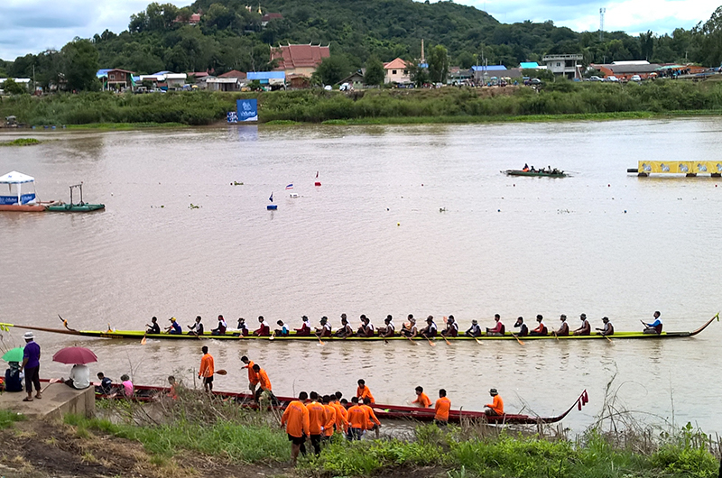 long-tail boat race